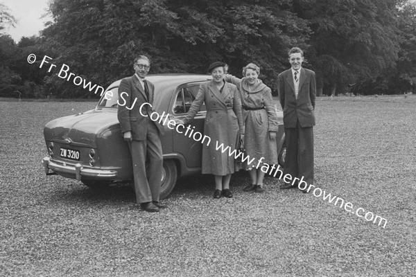 TED BROWNE (OF NAAS) AND FAMILY WITH CAR